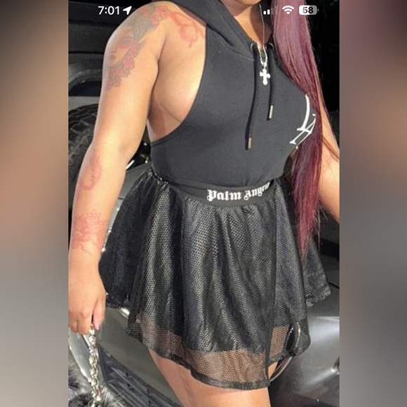 Pictures being worn with palm angels dress - Picture 1 of 1